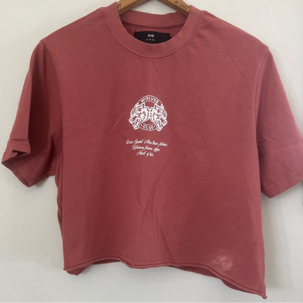 Darc Sport Women's Short Sleeve Tee in Dusty Rose with White Graphic